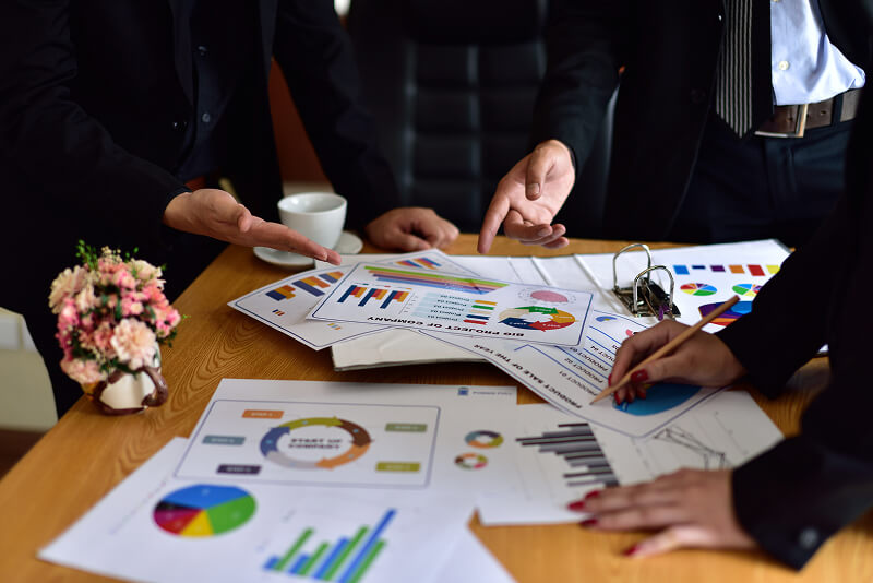 Market Research & Insights